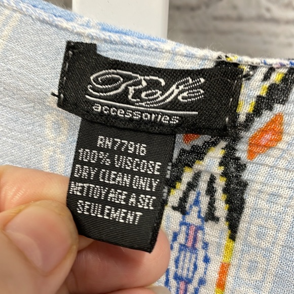 Roffe Accessories Aztec print crochet tassel arm and bottom trim L/XL ca… - Picture 4 of 6